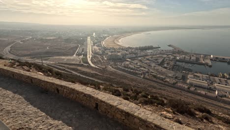 las impresionantes vistas de agadir: montar en el teleférico del pico de oufella y sumergirse en los panoramas de la playa
