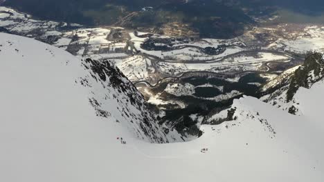 Revealing-shot-of-Pencil-couloir-on-the-North-Face-of-Mt-Currie-near-Pemberton,-Canada