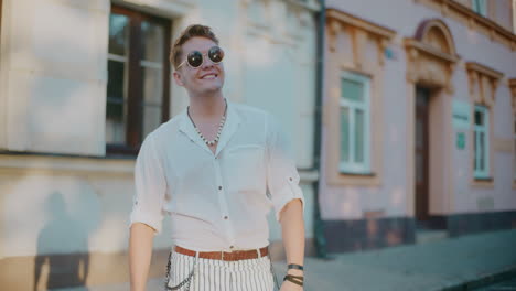 stylish man in street style outfit