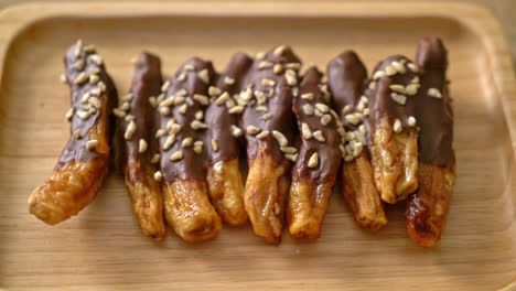 solar-sun-dried-banana-chocolate-coating-or-banana-dipped-chocolate