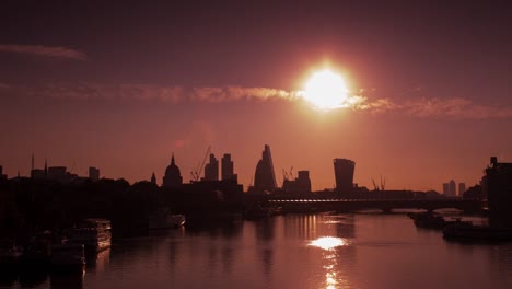 Waterloo-Bridge-Gherkin-4K-05