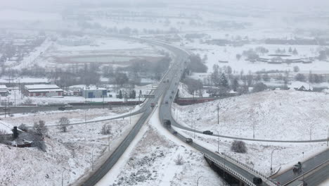 Senderos-Elevados-De-Nieve-En-El-Cruce-De-Kamloops