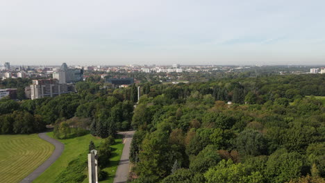 pomnik bohaterow na cytadeli w poznaniu