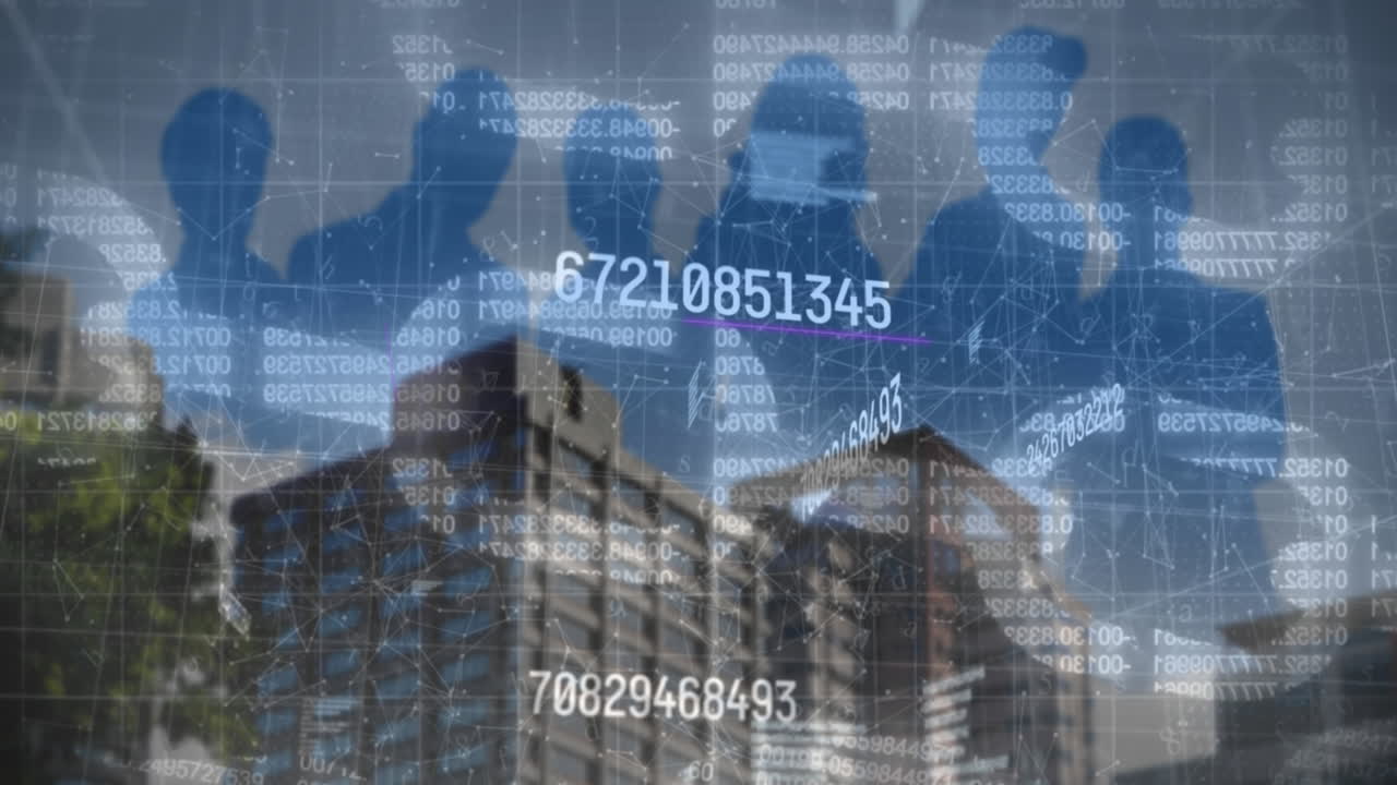 변화하는 숫자의 애니메이션, 블록체인, 연결된 점, 현대 건물 위에 있는 사람들의 그림자