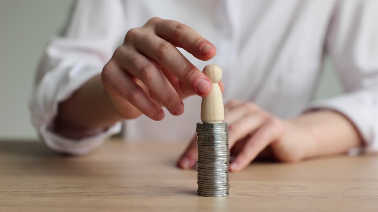 Savings and Investment Growth