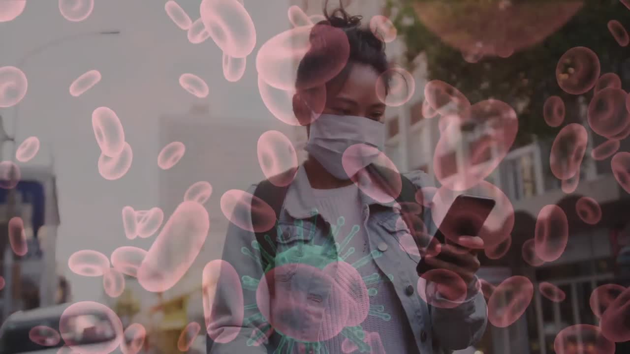 코로나 19 세포가 얼굴 마스크를 입은 여성을 가로질러 움직이는 애니메이션