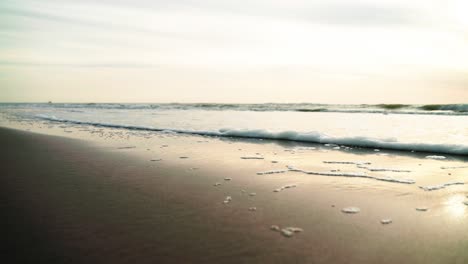 Waves-coming-up-to-the-shoreline