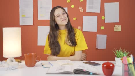 retrato de una niña alegre.