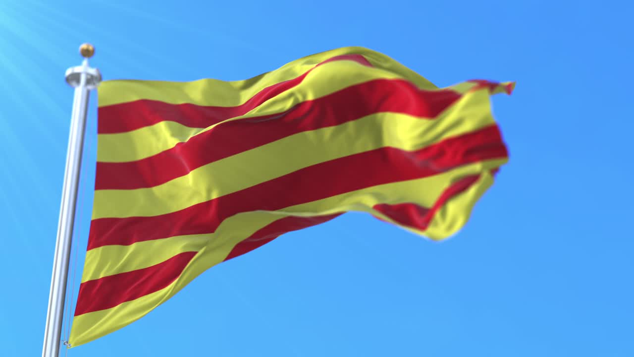 bandera del departamento de los pirineos orientales en occitania, francia.