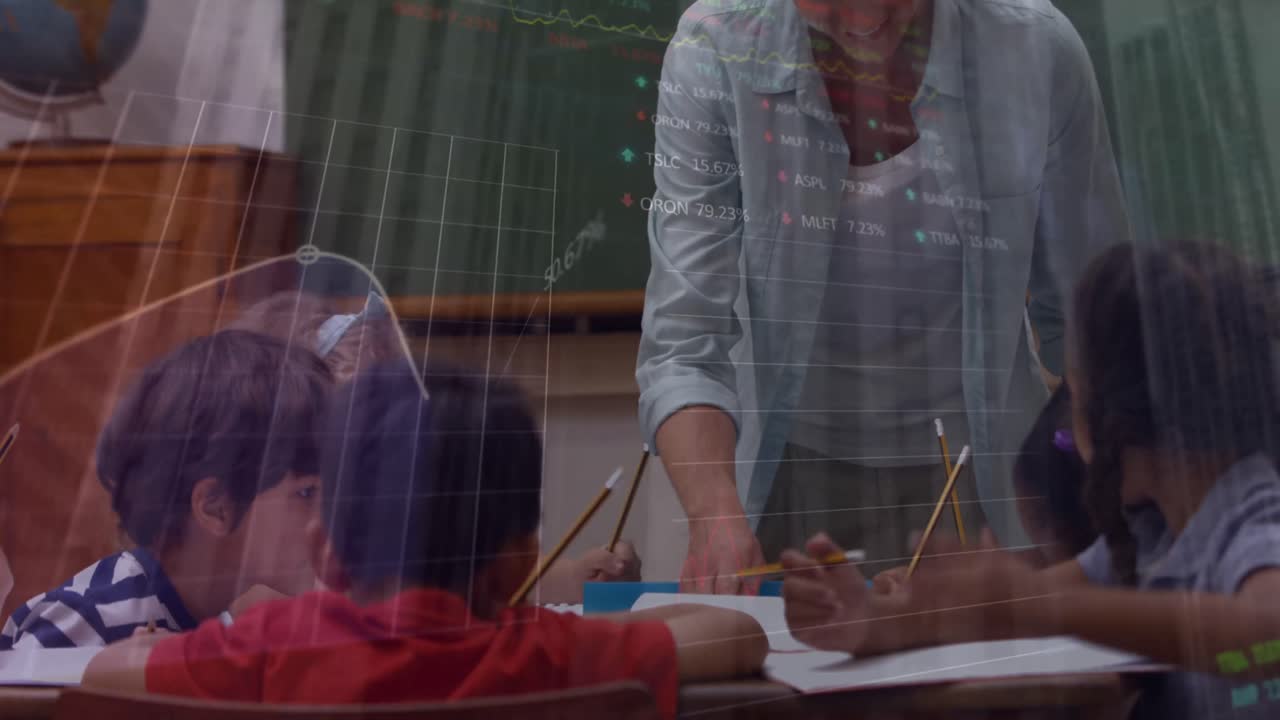 animación del procesamiento de datos en un grupo diverso de alumnos con una maestra