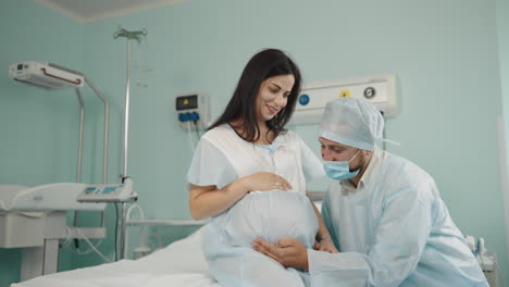 expectant parents receiving care in hospital