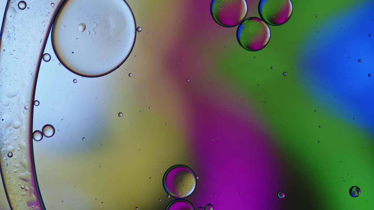 abstract colorido alimentos gotas de aceite burbujas y esferas que fluyen