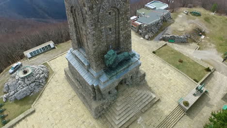 Das-Freiheitsdenkmal-&quot;shipka&quot;-Bei-Sonnenuntergang---St