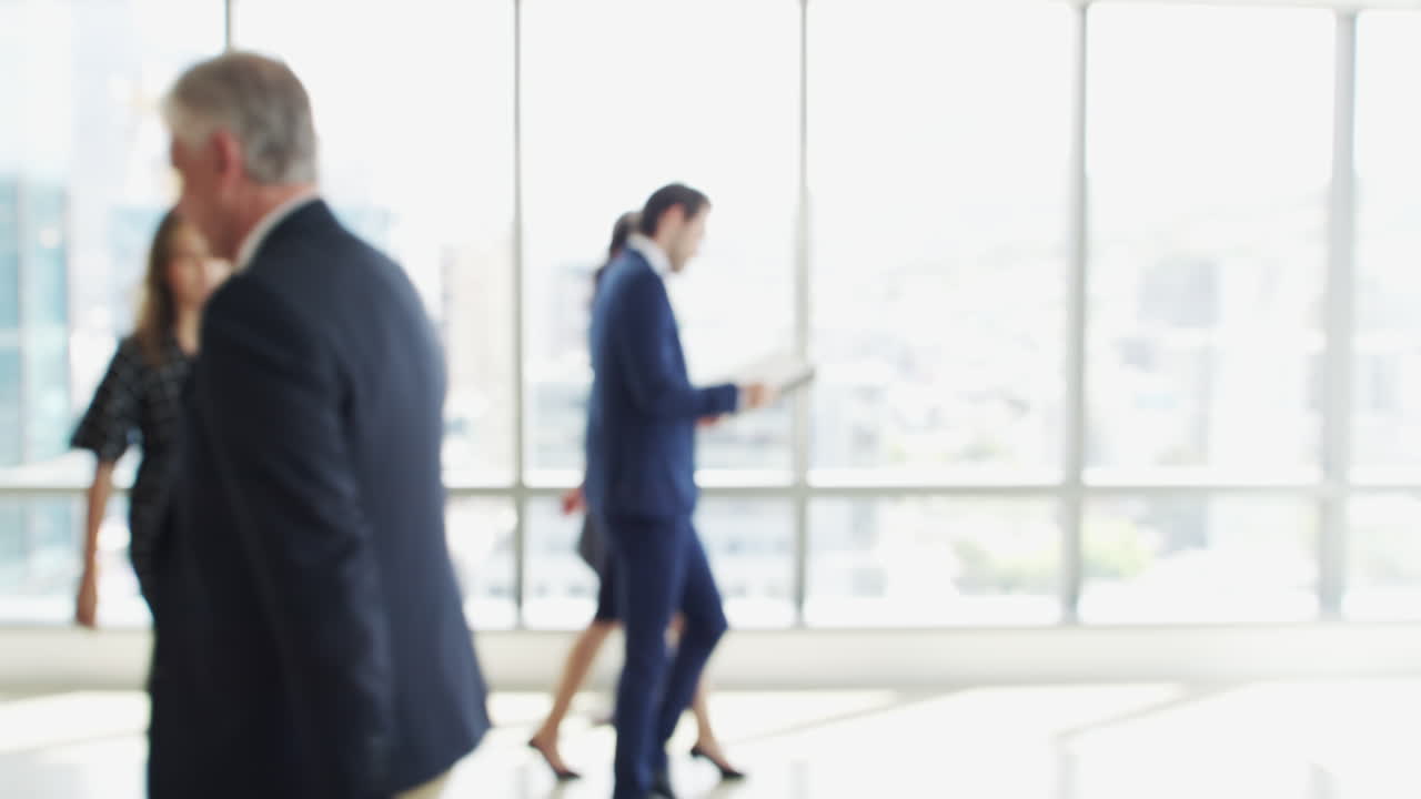 사무실에서 또 다른 날