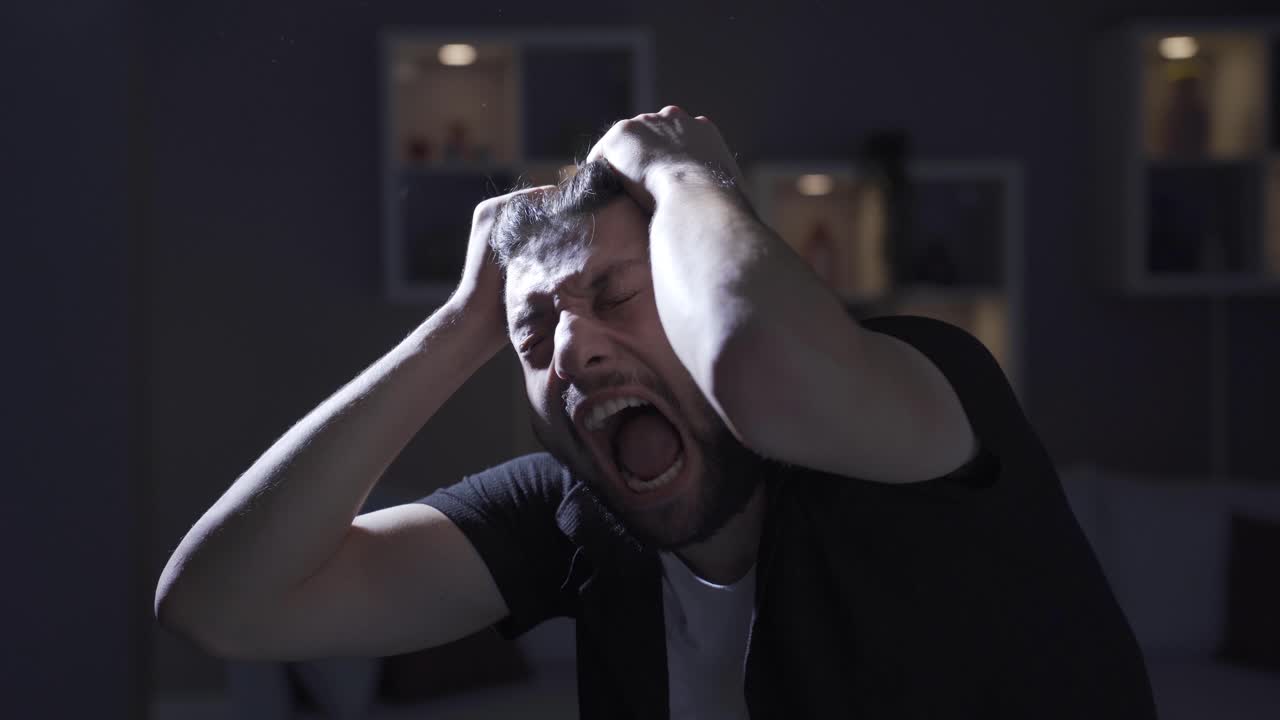 paranoia o esquizofrenia y locura.