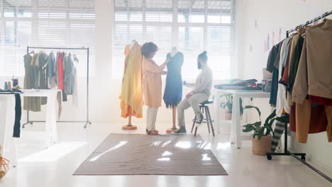equipo de diseñadores, moda y planificación de ropa