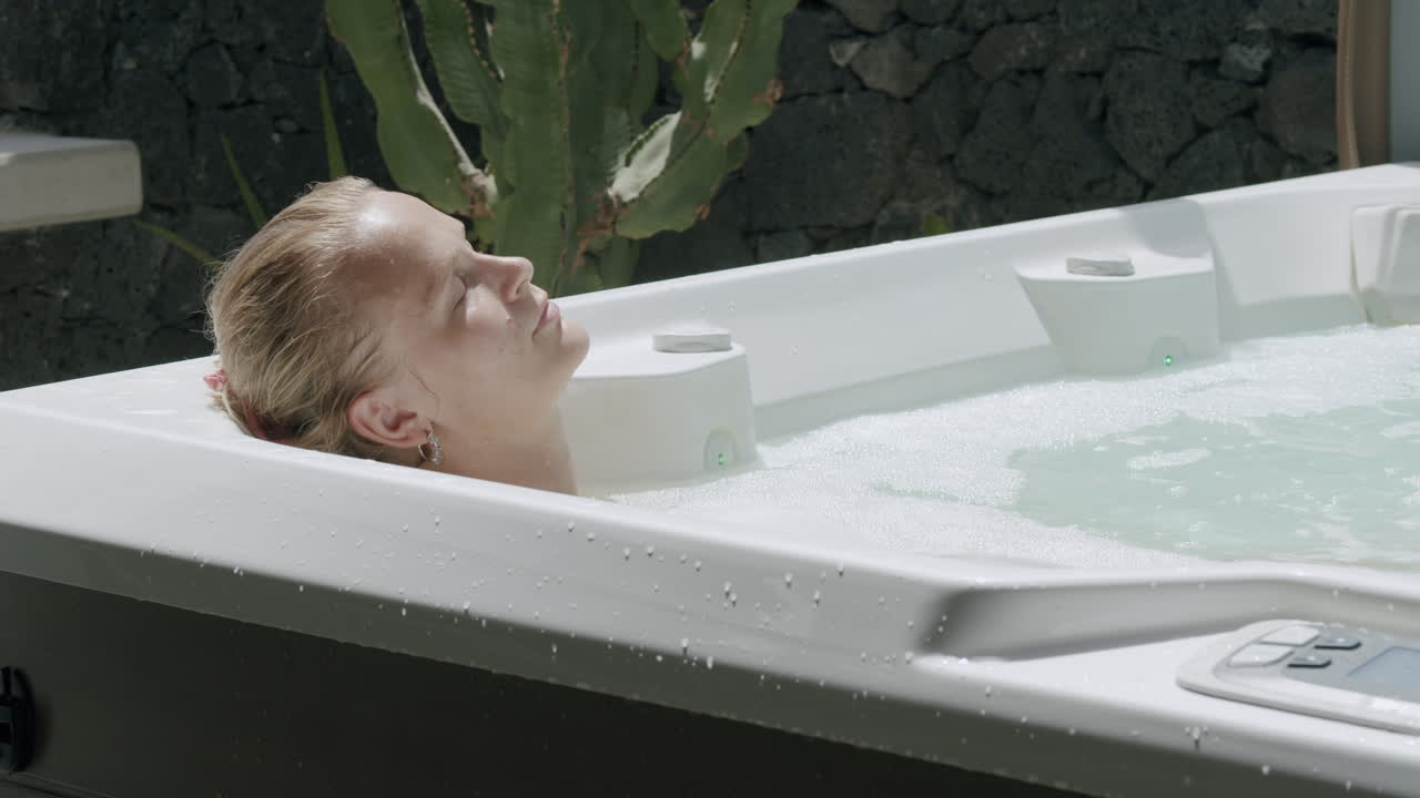 아무도 그리고 아무것도 그녀를 방해 할 수 없습니다.