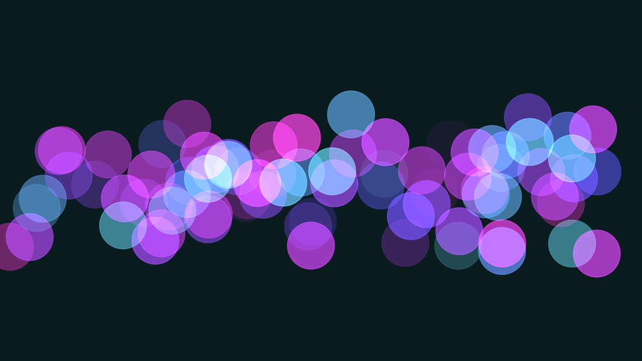 cerchi colorati in un disegno circolare su sfondo nero