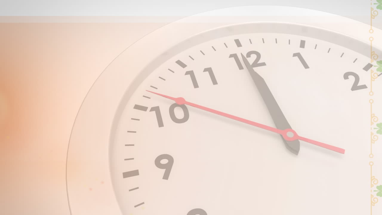 색 배경의 모양 위에 움직이는 시계의 애니메이션