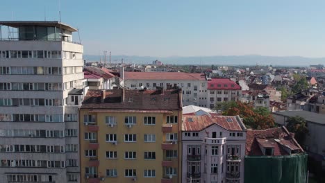 Drone-shot-of-houses-in-Bulgaria