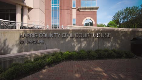 Establishing-shot-of-the-Harris-County-Civil-courthouse-building