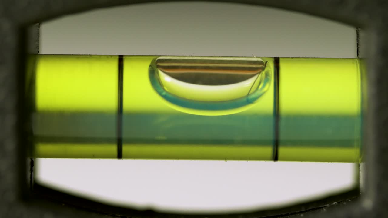 primer plano de un nivel de burbuja