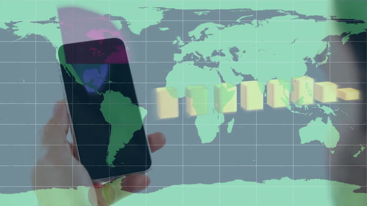 animación del procesamiento de datos estadísticos en primer plano de la mano utilizando un teléfono inteligente contra el mapa del mundo