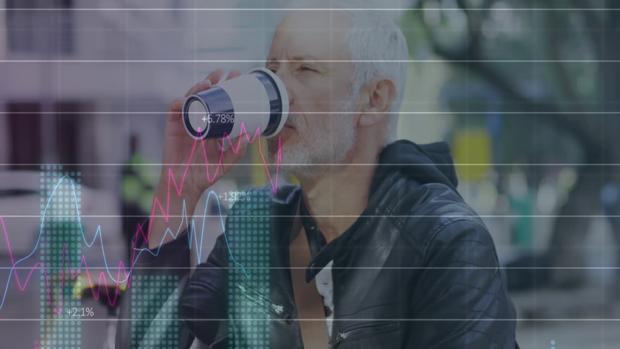 Animazione di elaborazione di dati statistici su uno sfondo di uomo anziano caucasico che beve caffè in un bar.