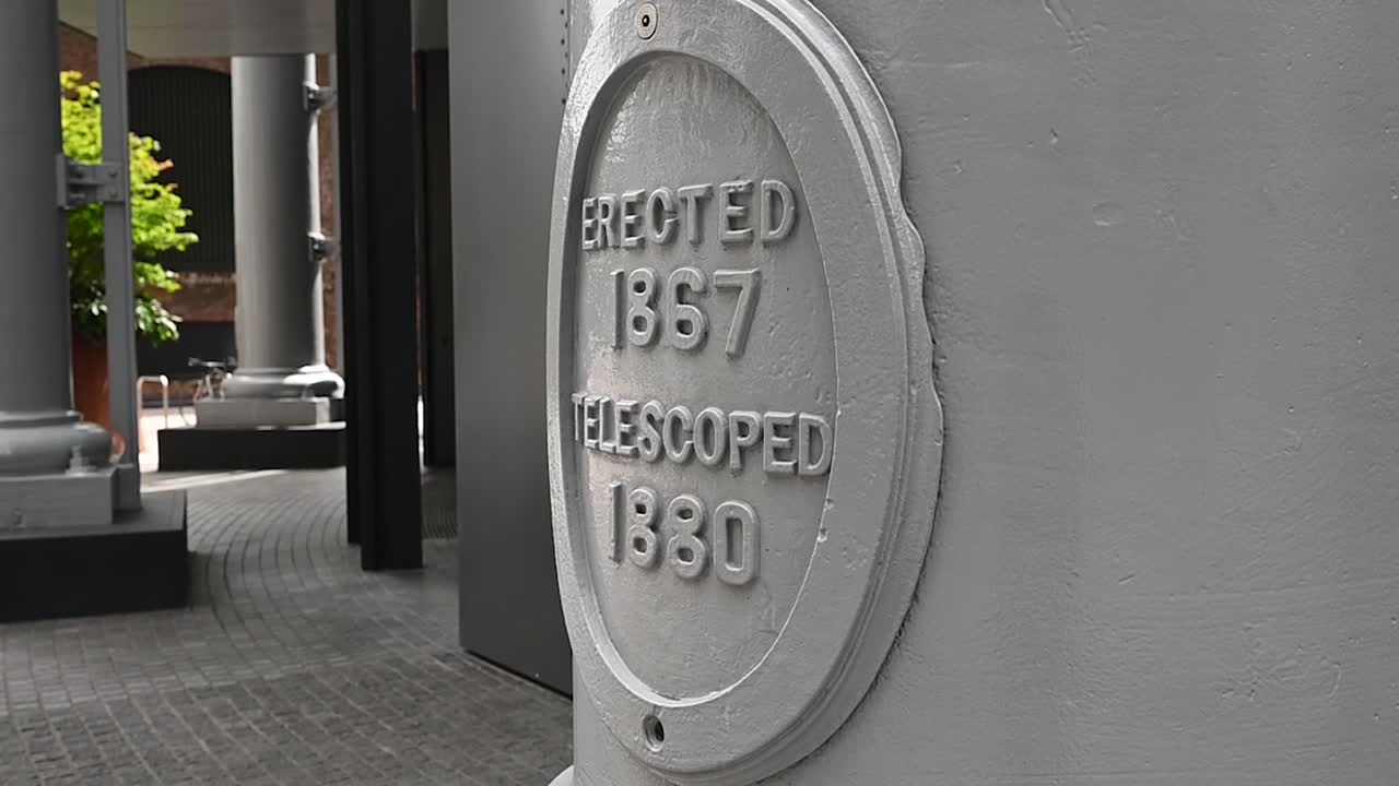 gasholders fueron erigidos en 1867 en londres, reino unido.