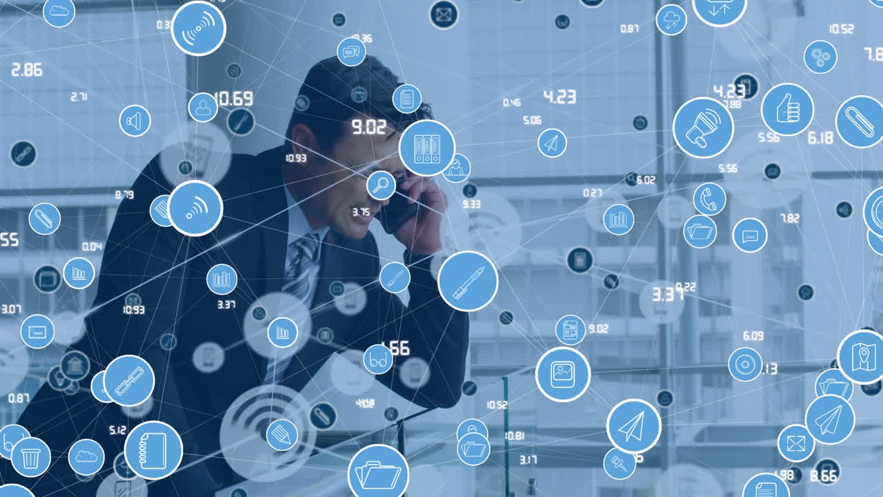 전화로 이야기하는 백인 사업가에 대한 라인과 연결되는 아이콘 네트워크의 애니메이션