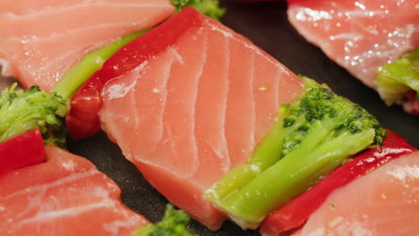 salmon with broccoli and red pepper skewers