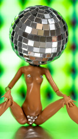 discodoll dancing on turntable