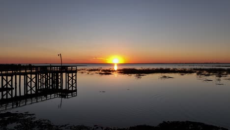 Atardecer-Sobre-Mobile-Bay,-Alabama-Cerca-De-Daphne