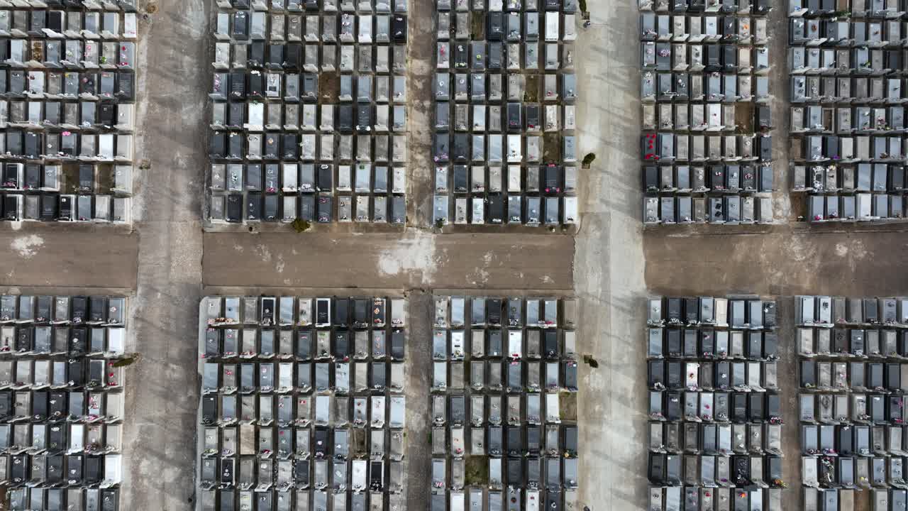 cementerio, vista aérea de arriba hacia abajo