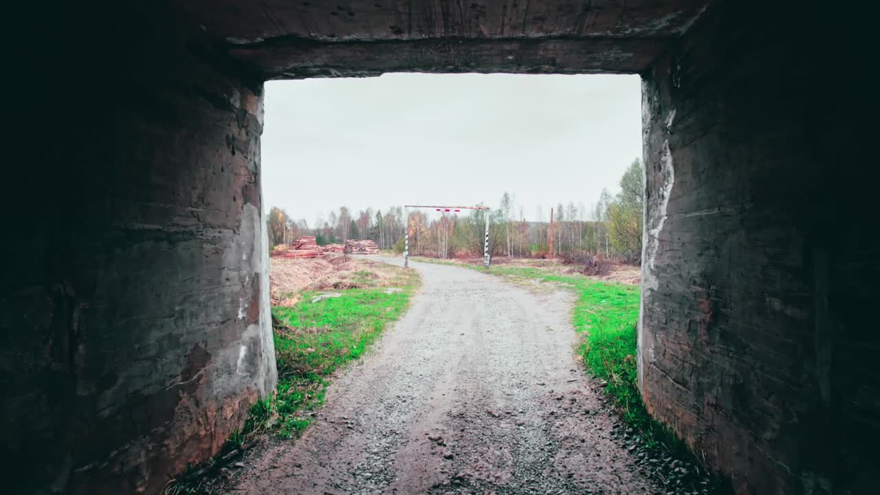 빈티지 터널 통로로