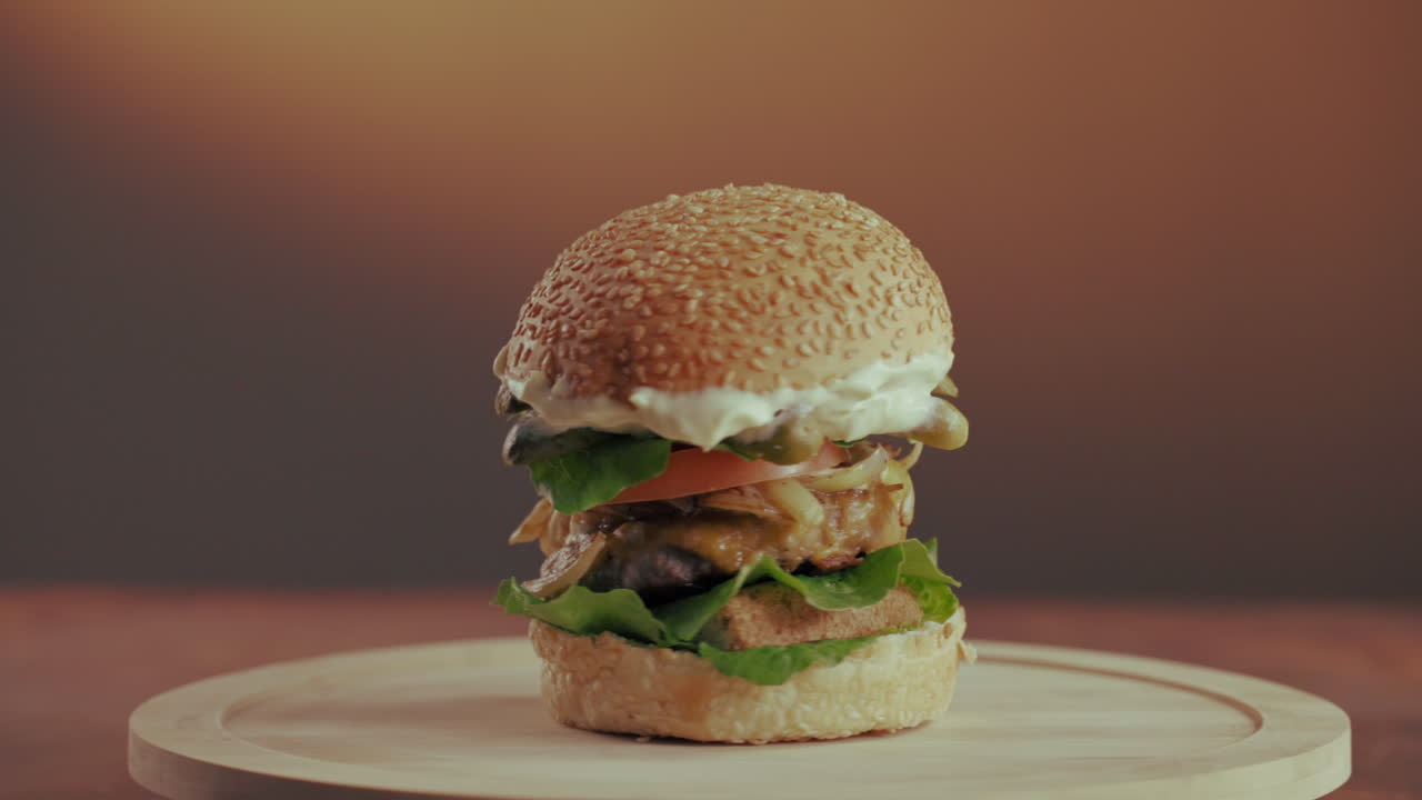 Una hamburguesa deliciosa.