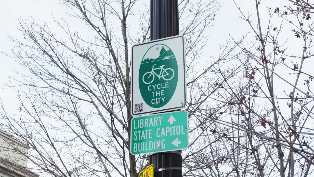 Sign to cycle the city in Salt Lake City Utah