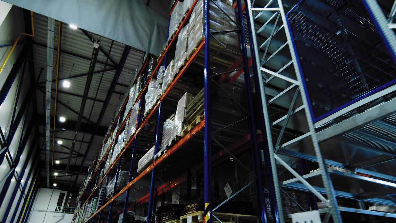 Multi-storey storage solutions at fulfilment house, logistics and distribution