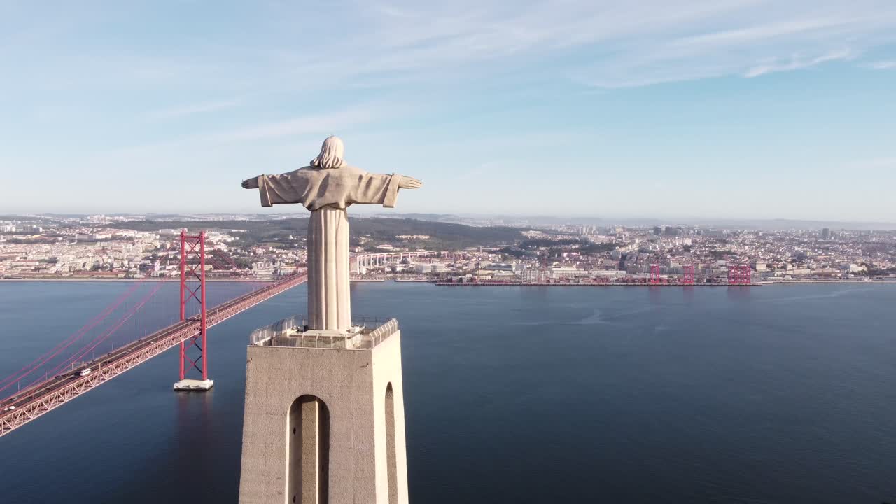 Cristo Re a Lisbona, Portogallo