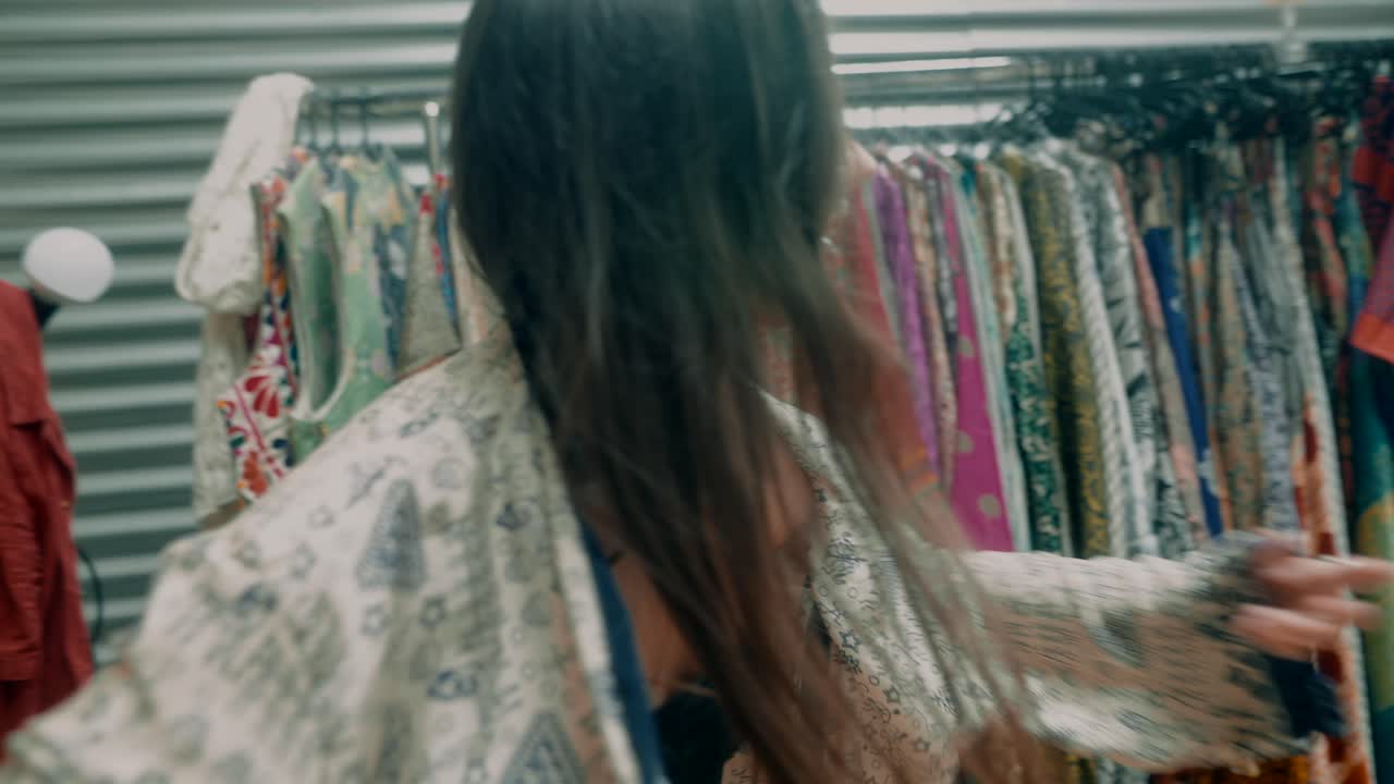 Shopping for Vintage Clothing