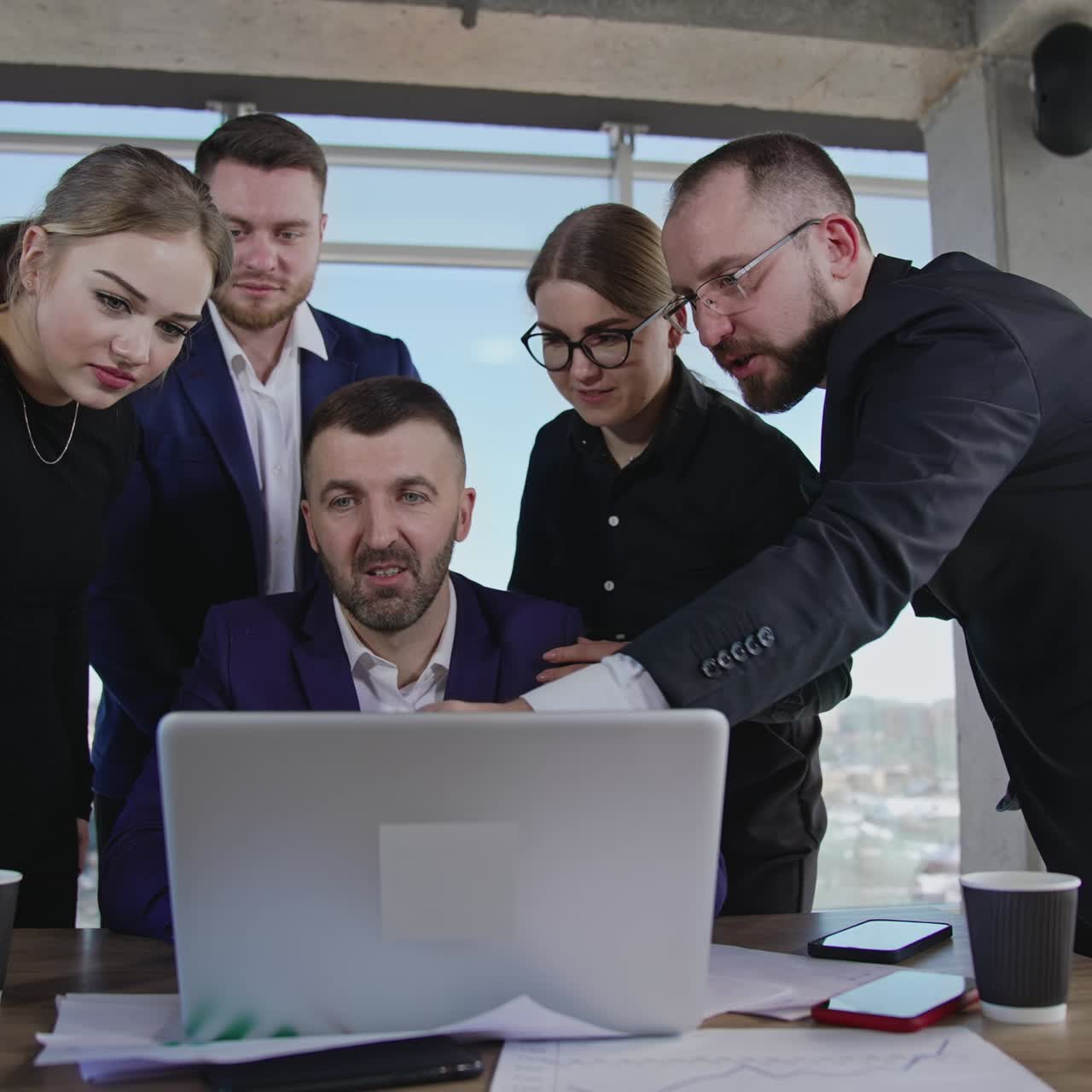 Succesful business discussion. Professional workers in casual business clothes