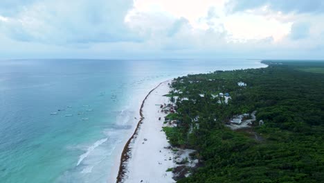 Tulum-Mexiko,-Karibisches-Meer,-Strand,-Sonnenuntergang,-Luftaufnahme