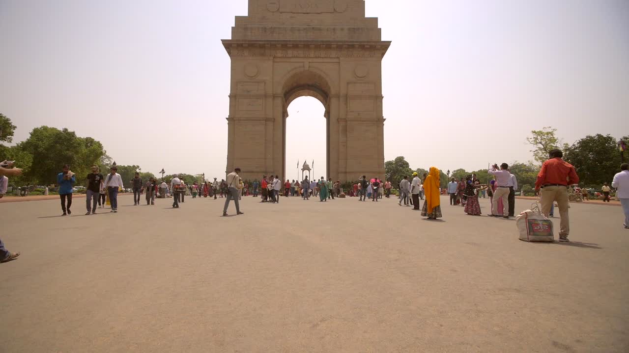 Panning Up to Reveal India Gate