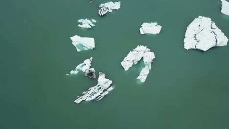 floating icebergs from above in iceland