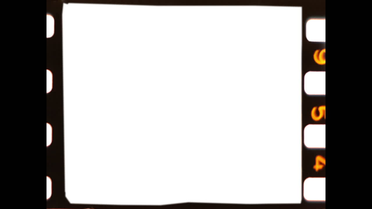 Real 35mm 4x3 film frame overlay - clean