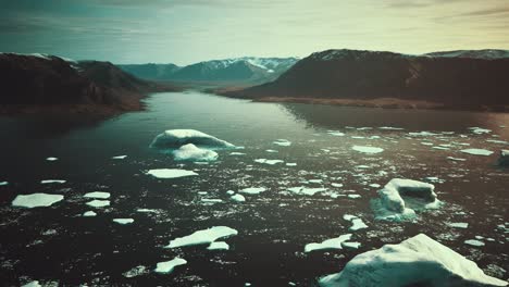 Eisberge-In-Grönland-Im-Sommer