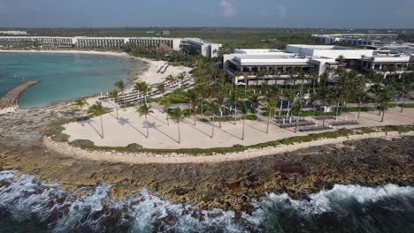 Hilton-Beach-Coastal-Resort-in-Tulum,-Mexico