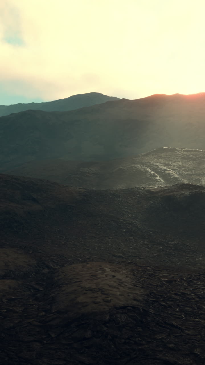 Majestuosas montañas al atardecer