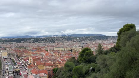 Pan-De-Niza-De-La-Ciudad-Al-Mar-Mediterráneo.