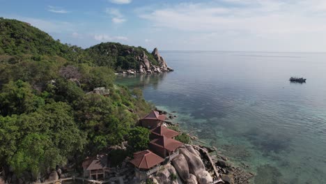 4k-Luftdrohnenboot-Und-Ozean-Im-Tropischen-Strandparadies-Ko-Tao-Thailand